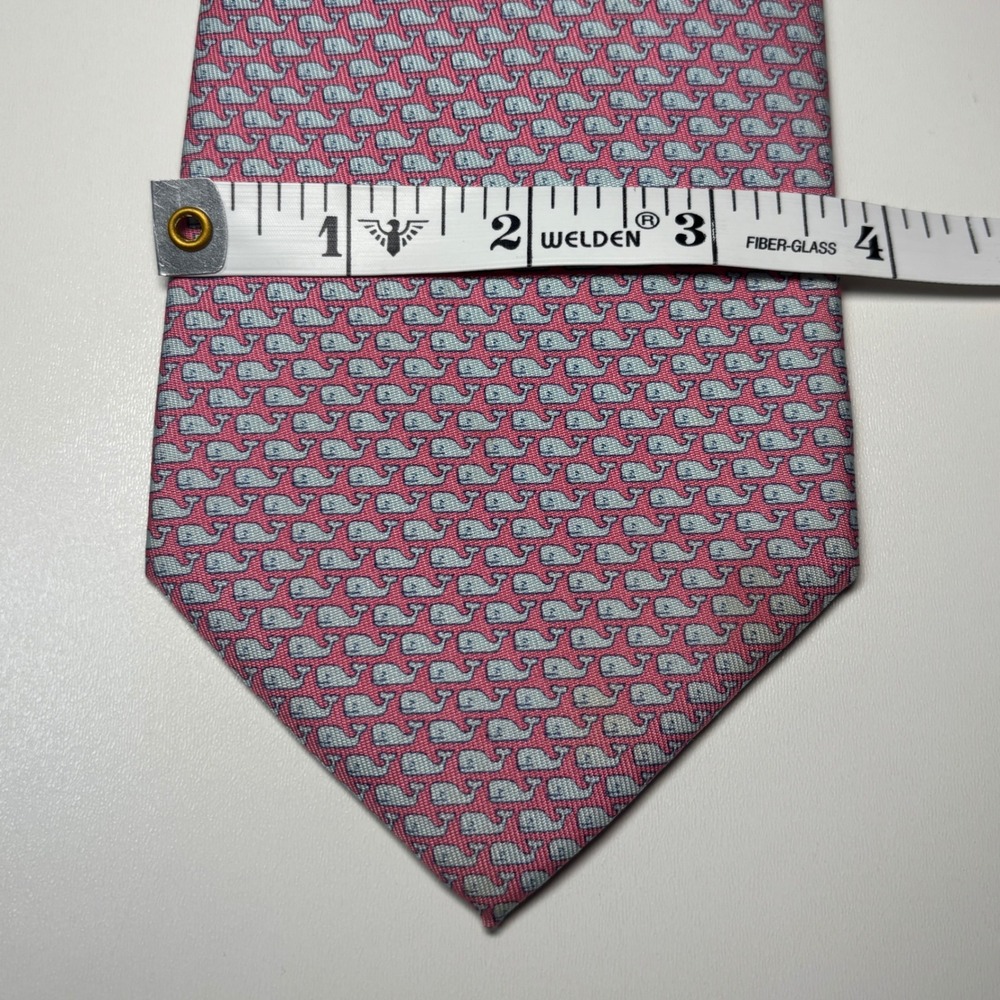 Vineyard Vines Pink Whale Logo 100% Silk Necktie Hand Made USA Preppy Tie - Picture 7 of 7